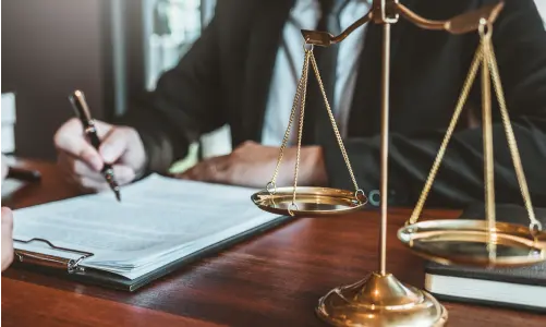 Steuerberater und Anwälte